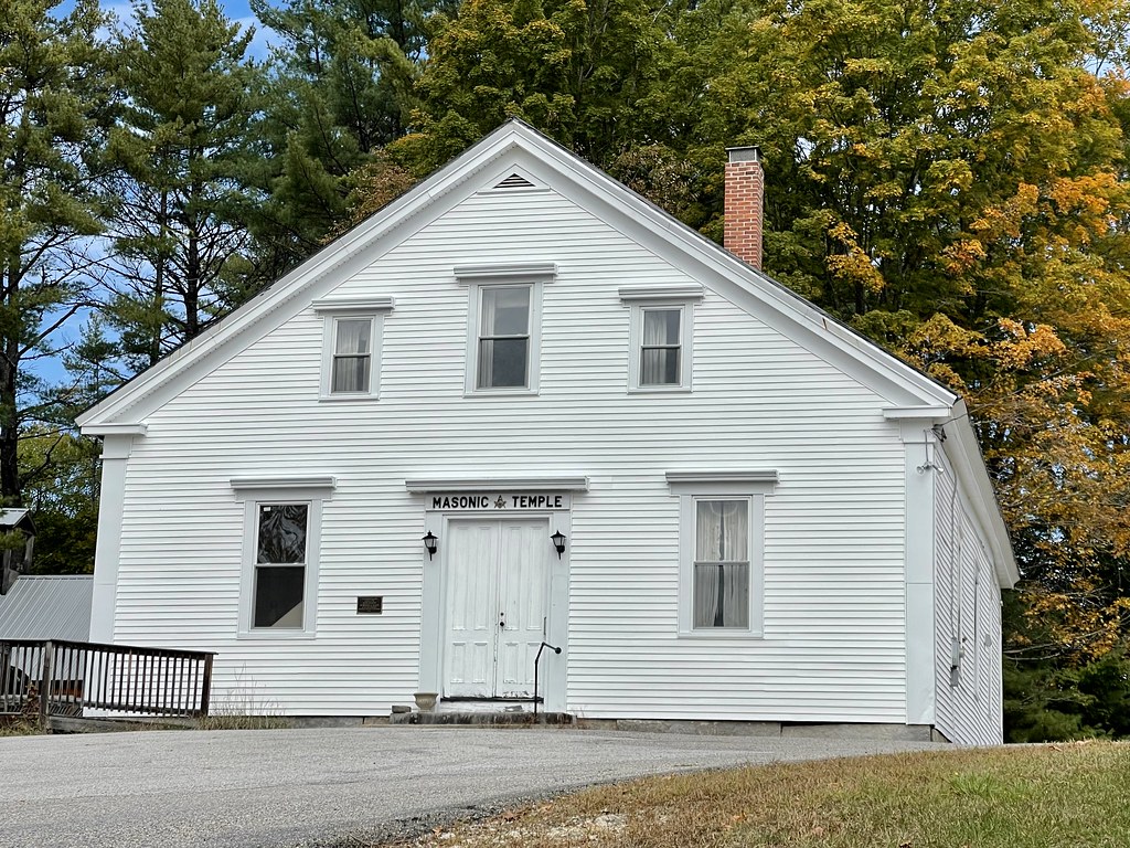 Masonic Temple. Freedom, New Hampshire. devtmefl Flickr