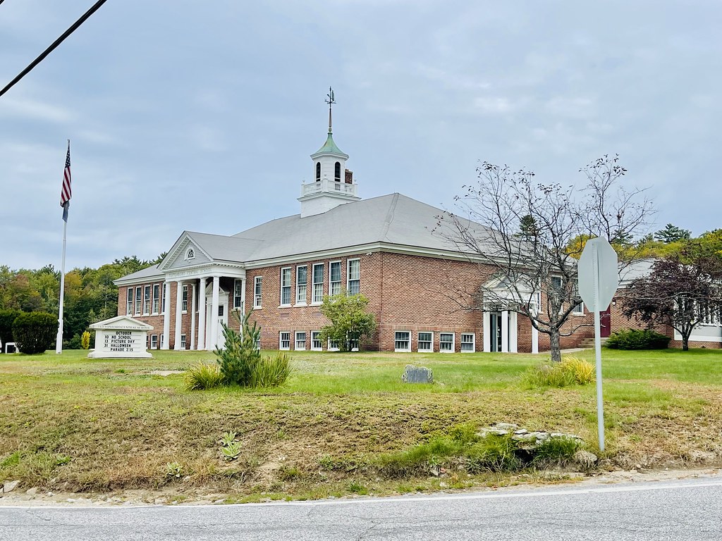 Tuftonboro Elementary School. Tuftonboro, New Hampshire. B… Flickr
