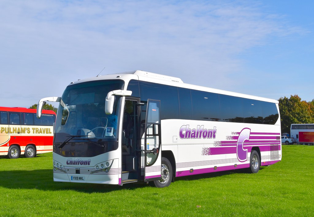Chalfont Coaches, Southall (YX19 MKL) Seen on display at S… Flickr