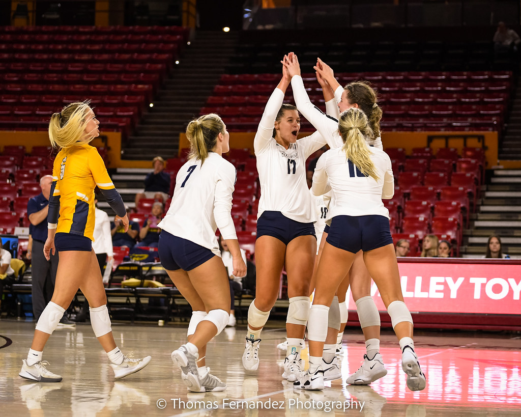 Volleyball CSU Bakersfield vs Toledo TommyT.Photo Flickr