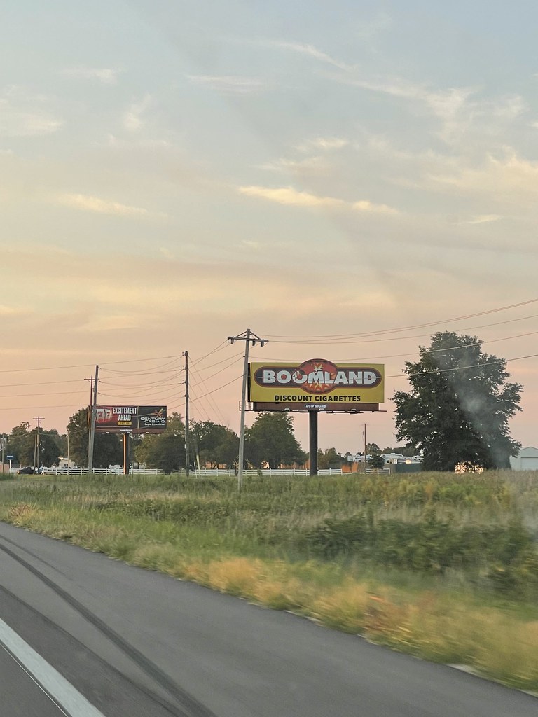 Boomland billboard, Sikeston, Mo Jarods2002 Flickr
