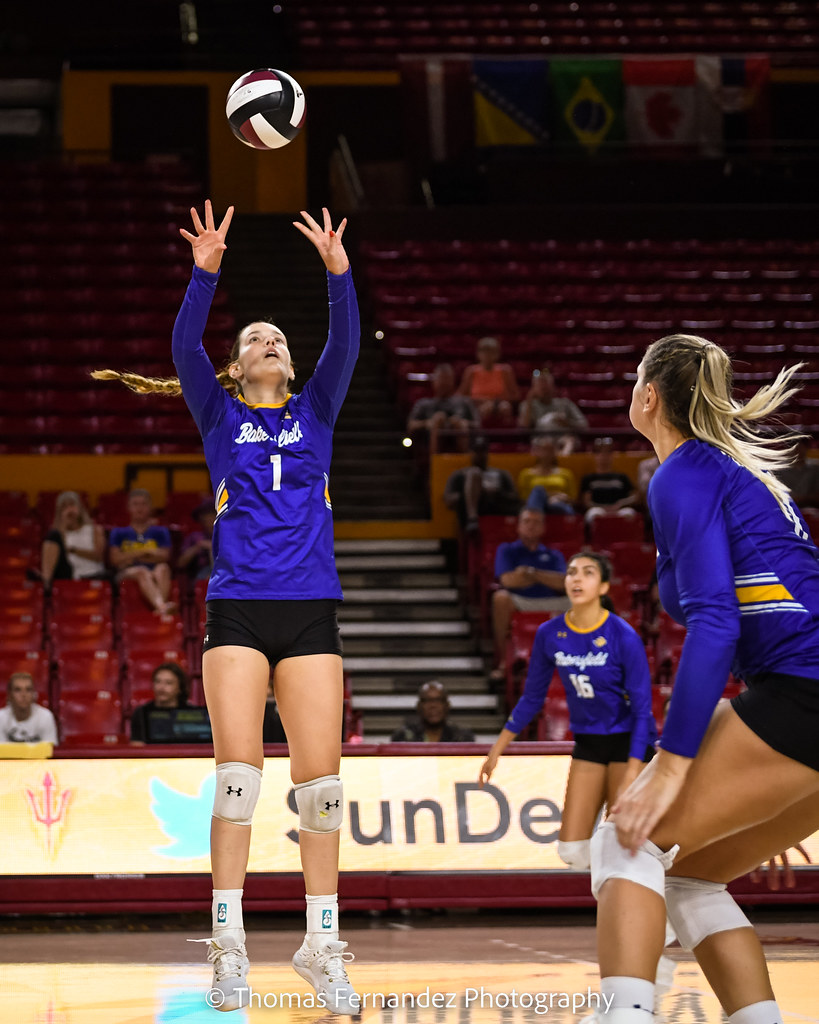 Volleyball CSU Bakersfield vs Toledo TommyT.Photo Flickr