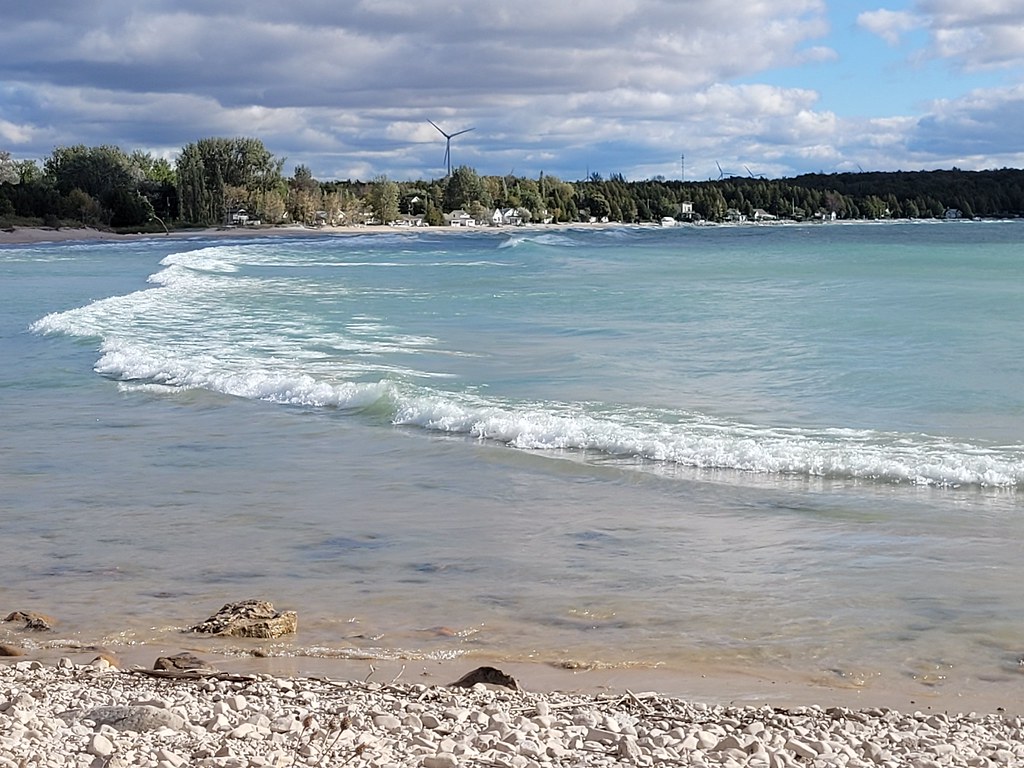 Lake Huron Lake Huron Shoreline, Inverhuron Provincial Par… Flickr