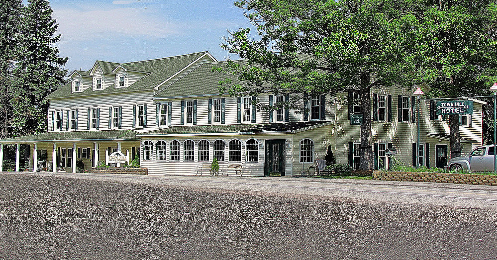 1916 Town Hill Hotel (Little Orleans MD) Located on the to… Flickr