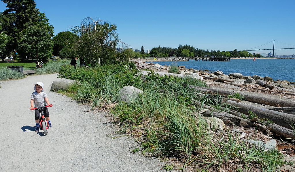 Centennial Seawalk, West Vancouver, BC, Canada Csaba&Bea Our