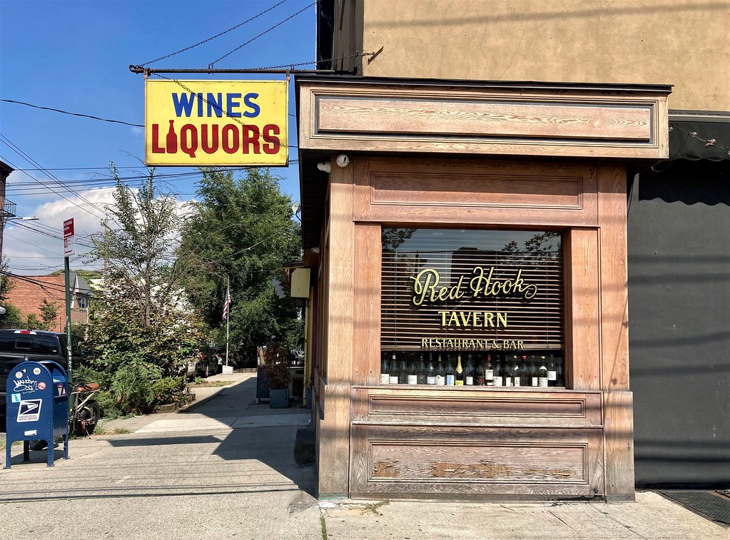 Wines/Liquors Tavern in Red Hook, Brooklyn. As seen in "Go… Flickr