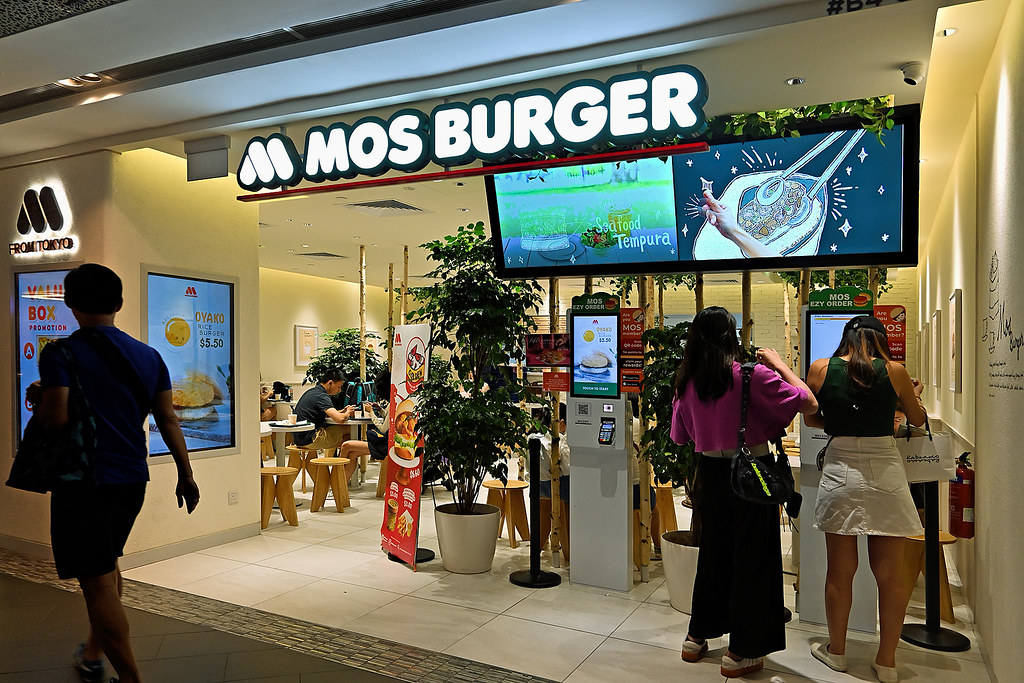 MOS Burger Fast food restaurant at ION Orchard, Orchard Ro… Choo