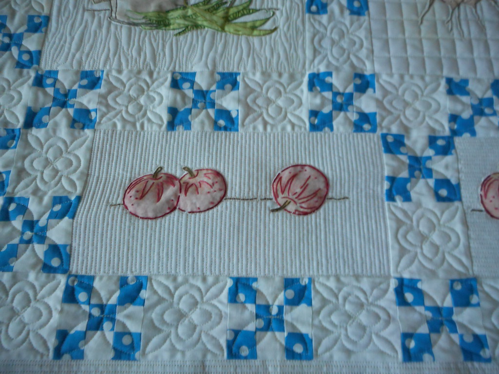 FARM FRESH PRODUCE QUILT Made by Sandy Ryan quilted by… Flickr