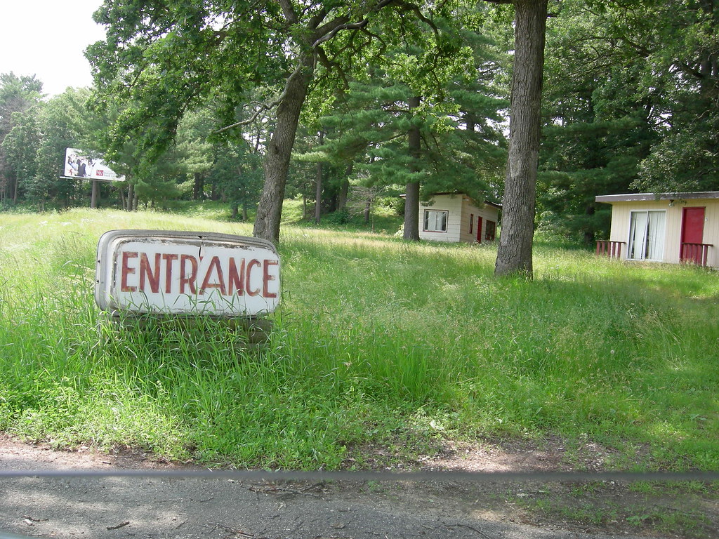 Entrance Shady Nook Motel Wisconsin Dells, WI. (06/24/20… Flickr