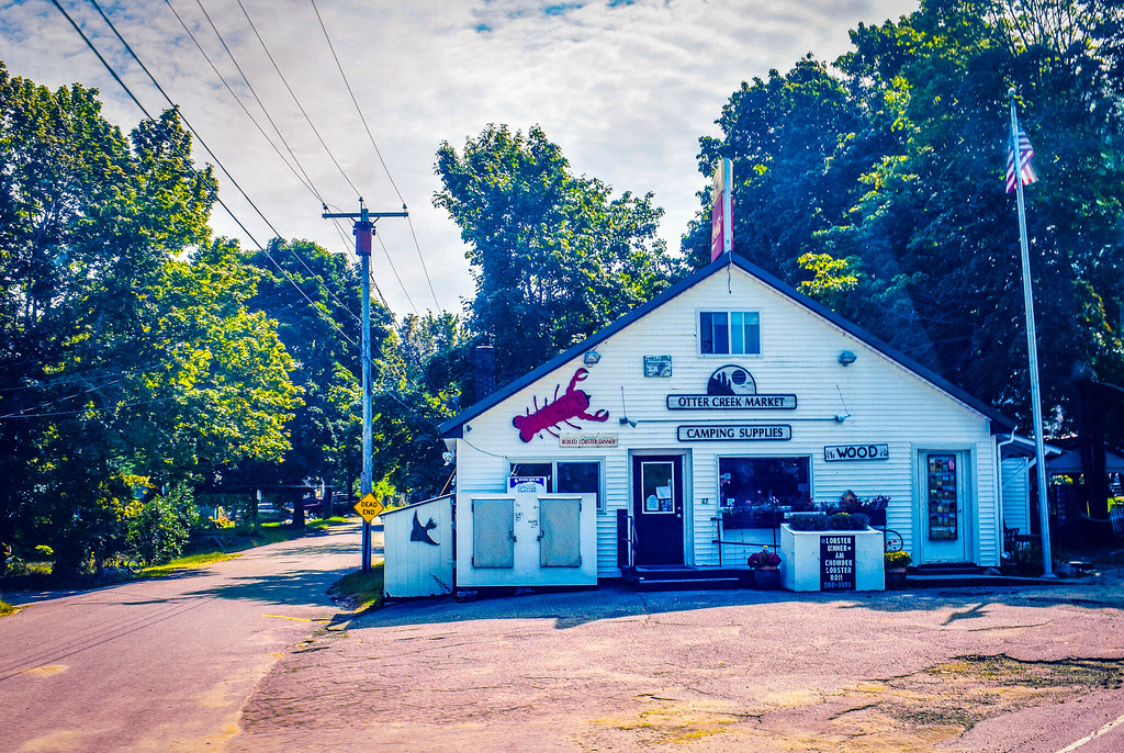 Otter Creek store, Maine Ulrike Guggenheim Flickr