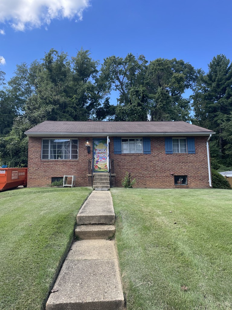 Larchwood Rd 3906 Flickr