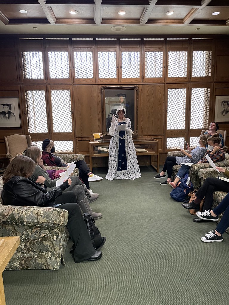 Week 4 Prof. Megan Pickett! A "short discourse" on an ent… Flickr