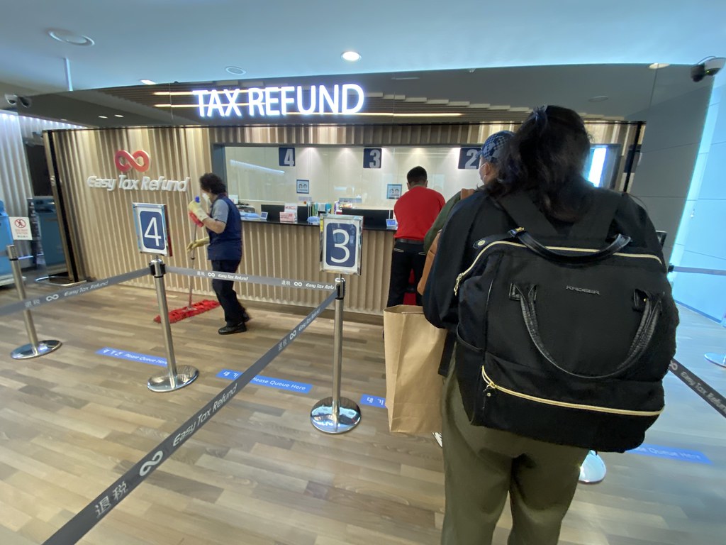 Tax Refund Counter, Incheon Airport chineu Flickr