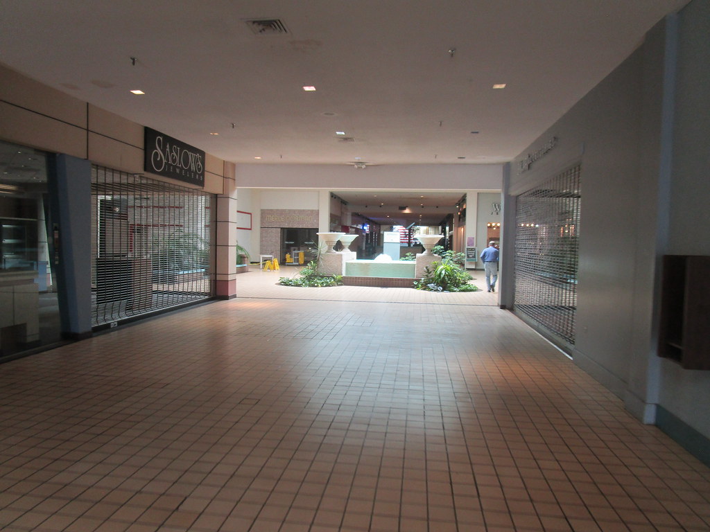 Signal Hill Mall Statesville, NC. March 2022. … Flickr
