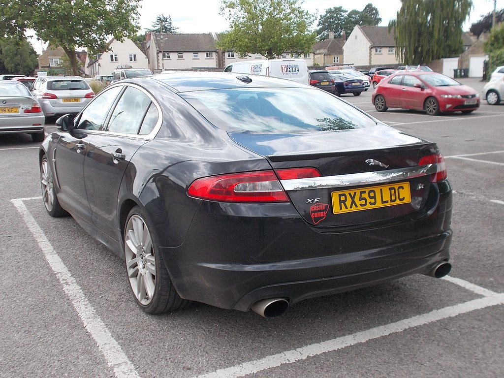 2009 Jaguar XF Seen in Church Street Car Park, Melksham, W… Flickr