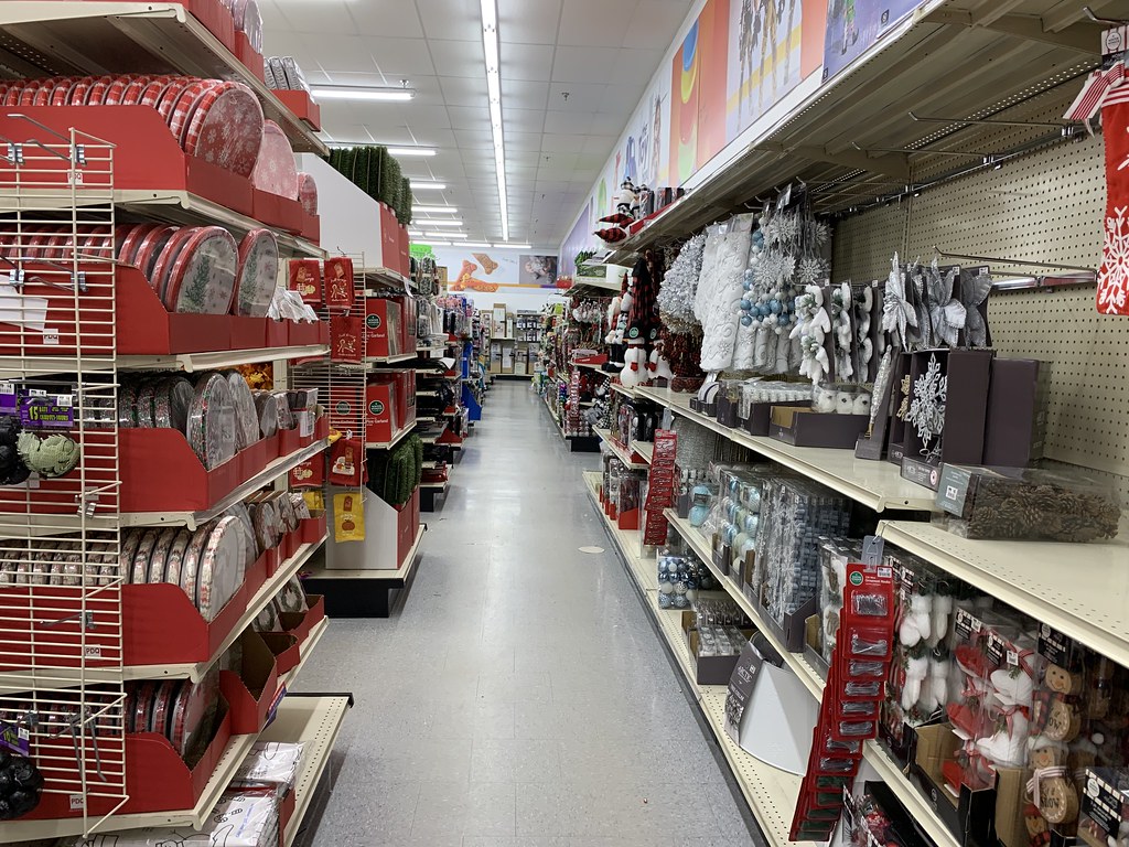 Big Lots interior Big Lots 1361 (34,426 square feet) 4318… Flickr