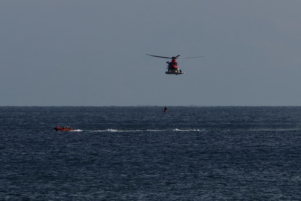 Winch Training,Bond 1 and RNLI Aberdeen,Aberdeen Bay_oct 2… Flickr