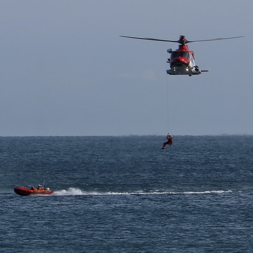 Winch Training,Bond 1 and RNLI Aberdeen,Aberdeen Bay_oct 2… Flickr