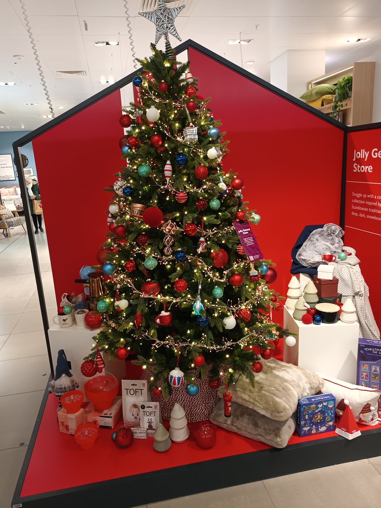 John Lewis, Edinburgh 6th October 2022 Ian Burgess Flickr