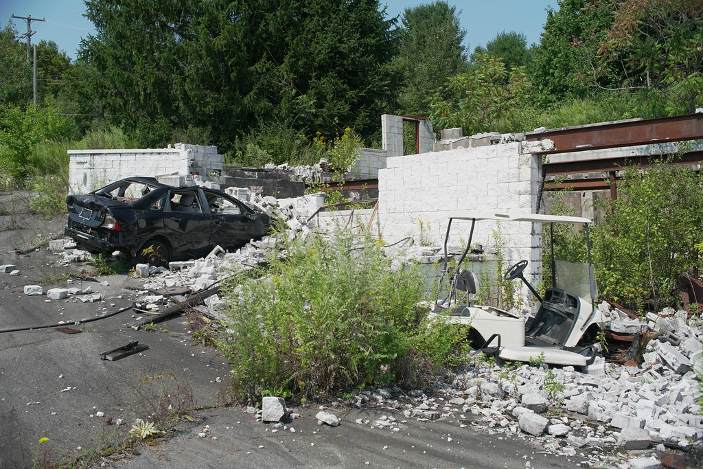 DSC02002 Brown's Hotel, Loch Sheldrake NY. Remains of burn… Flickr