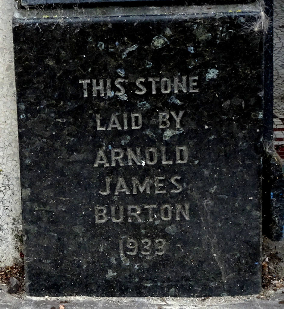 [113406] Burnley Burton's Burton's, 4648 St James's Str… Flickr