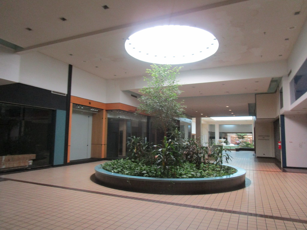 Signal Hill Mall Statesville, NC. March 2022. … Flickr