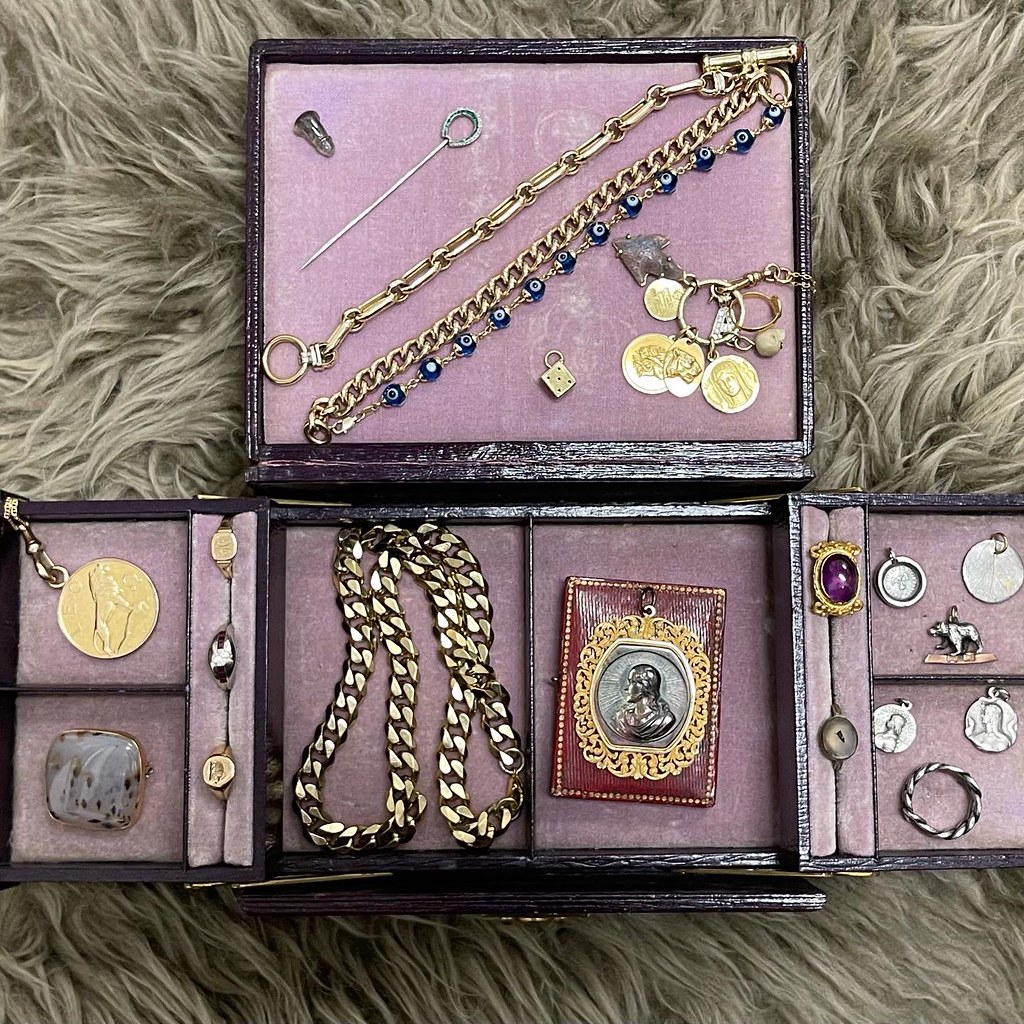 Jewelry Collection Stories Ish of Ishy Antiques Gem Gossip