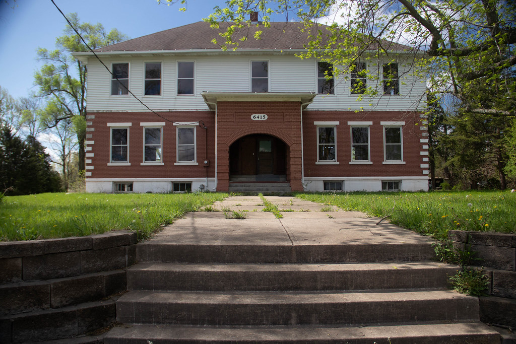 (KS) Stilwell Grad and High School erinn spielberger Flickr