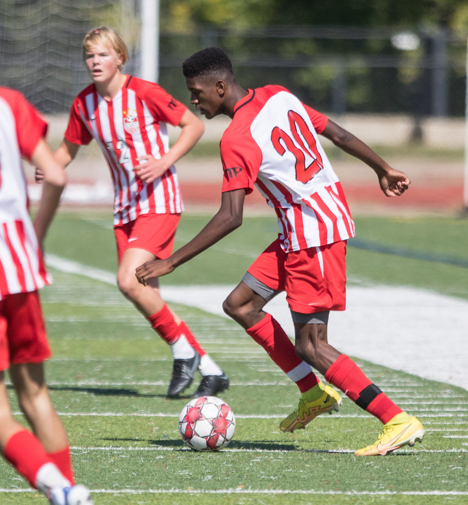 c5E3A9506 Denver East Boys Soccer v LewisPalmer. October … Flickr