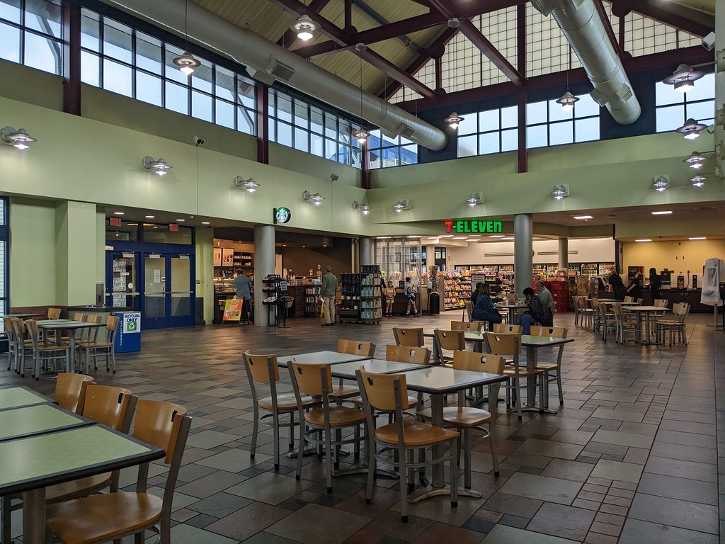 Verona, PA Oakmont Plum Service Plaza Flickr