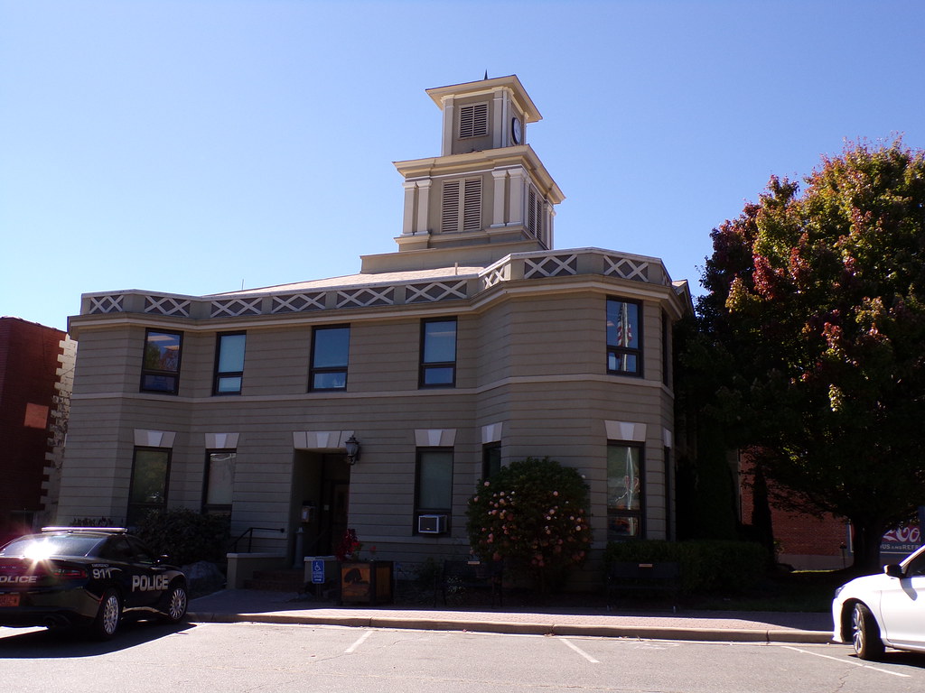 (Old) Yancey County Courthouse Burnsville, North Carolina … Flickr