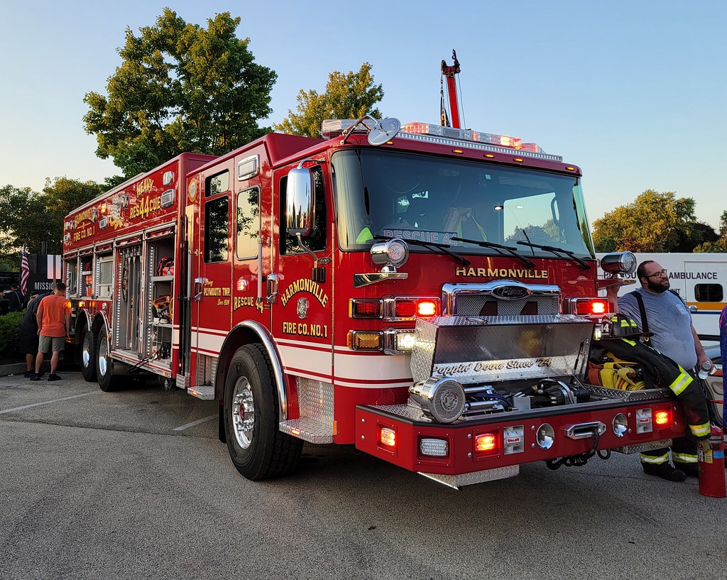 Harmonville Fire Co Heavy Rescue 44 Plymouth Twp PA (5… Flickr