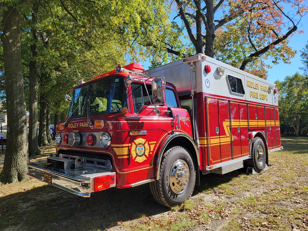 Ridley Park PA Fire Co Rescue 076 1988 EOne with For… Flickr
