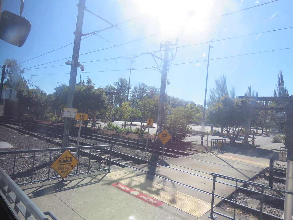 IMG_5782 On southbound Yellow Line MAX light rail (TriMet … Flickr