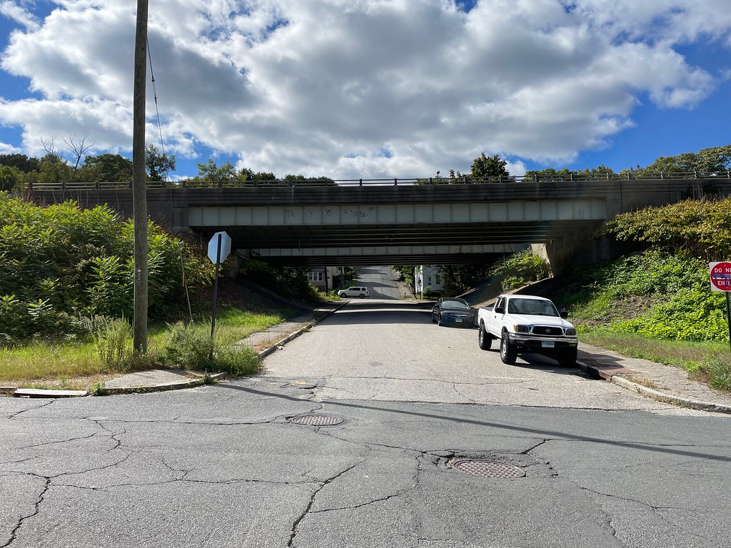 Waterbury_South Leonard Street5th Street_West_Route 8 NB Flickr