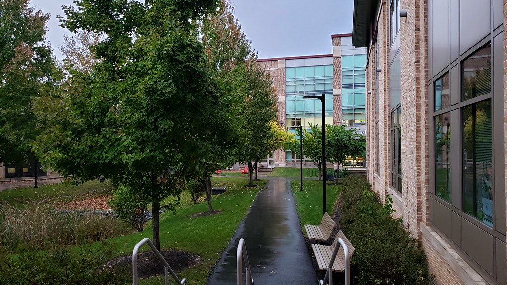 Frederick Community College via Opossumtown Pike in Freder… Flickr