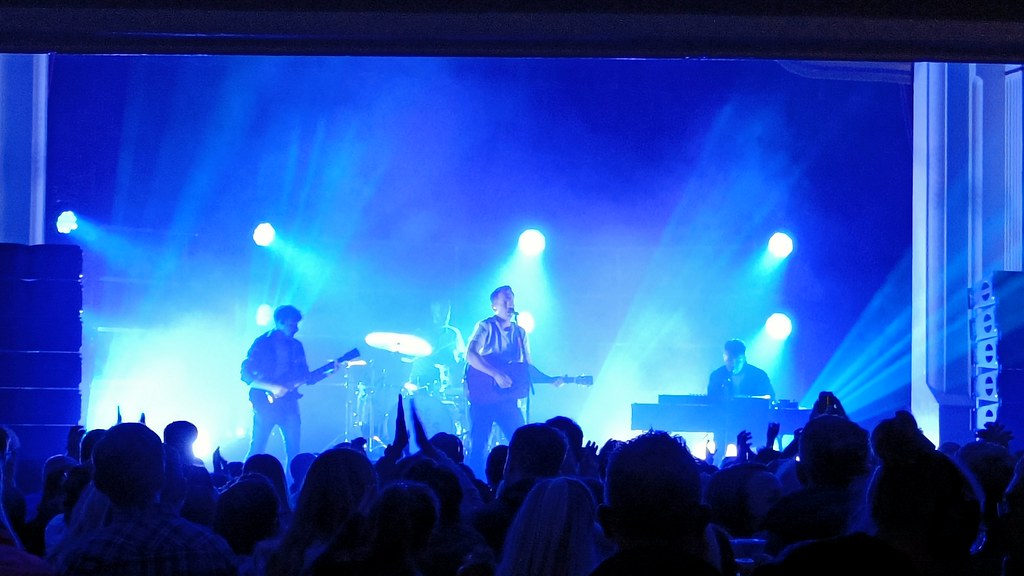 Review Tide Lines and Blue Violet stupidgirl_no1 blog