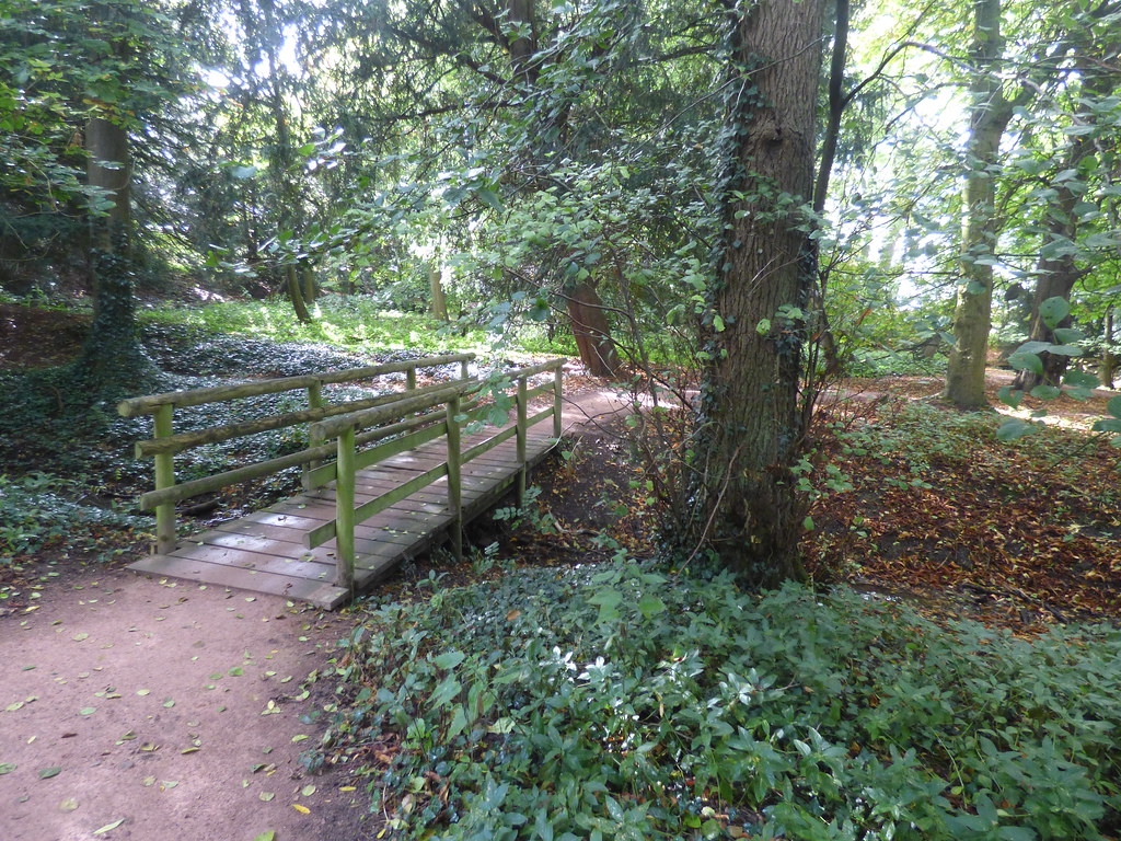 Longer wooded walk at Baddesley Clinton Another return vis… Flickr