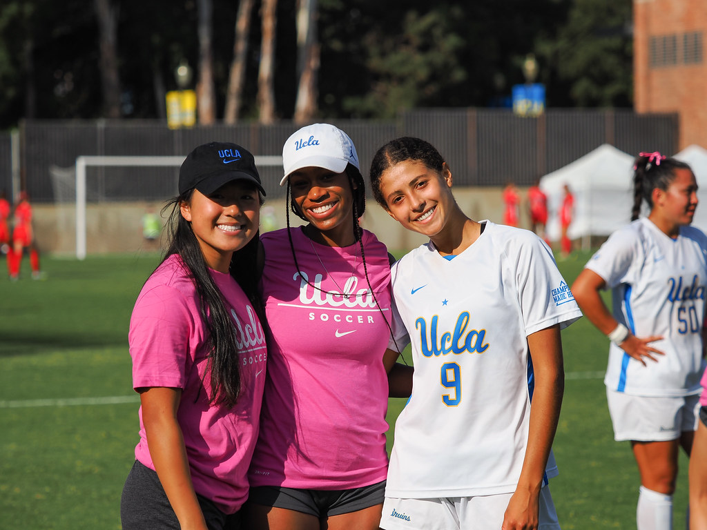No. 1 UCLA Women’s Soccer defeats Arizona 10; October 9, … Flickr