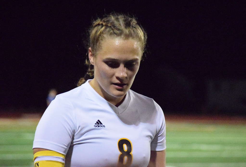 SHHS Varsity at Scappoose 10.11.22 11 Lori Mason Flickr