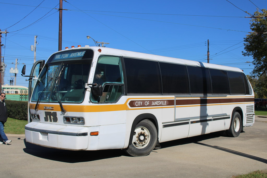 Janesville Transit System 412 Janesville Transit System 41… Flickr