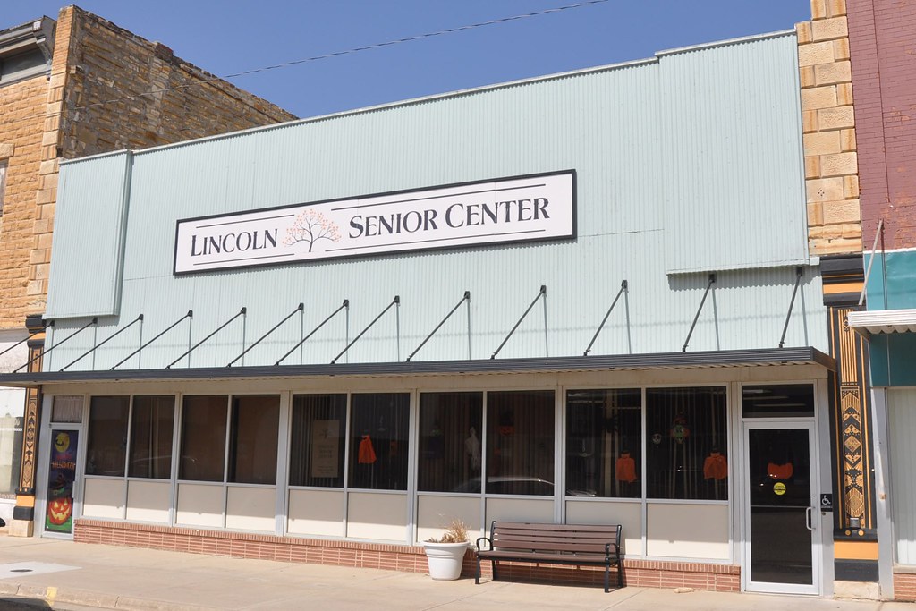 116 W Lincoln Lincoln Kansas Senior Center The original 2… Flickr