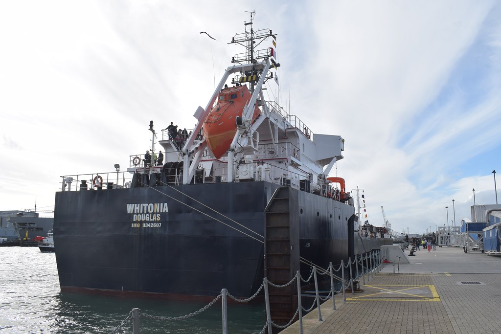 Whitonia Oil Products Tanker Portsmouth International Port… Flickr