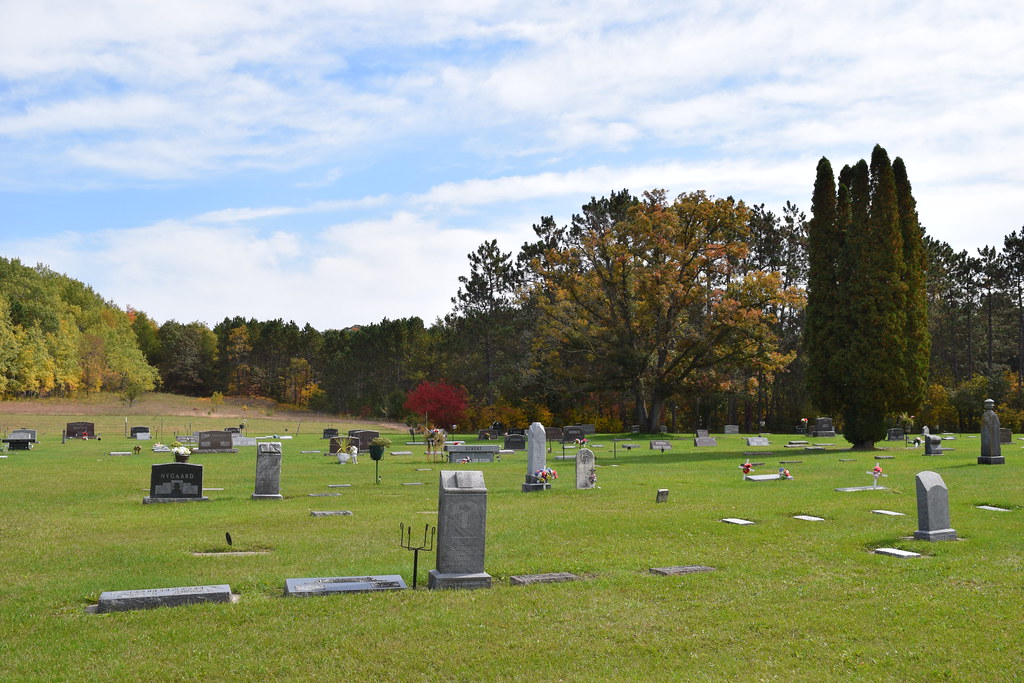 Hay River Cemetery Hay River Wisconsin Calvin Faunus Flickr