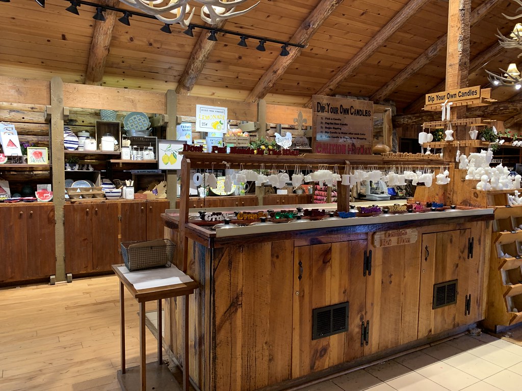 Caribou Pottery salesfloor Caribou Pottery New France haml… Flickr