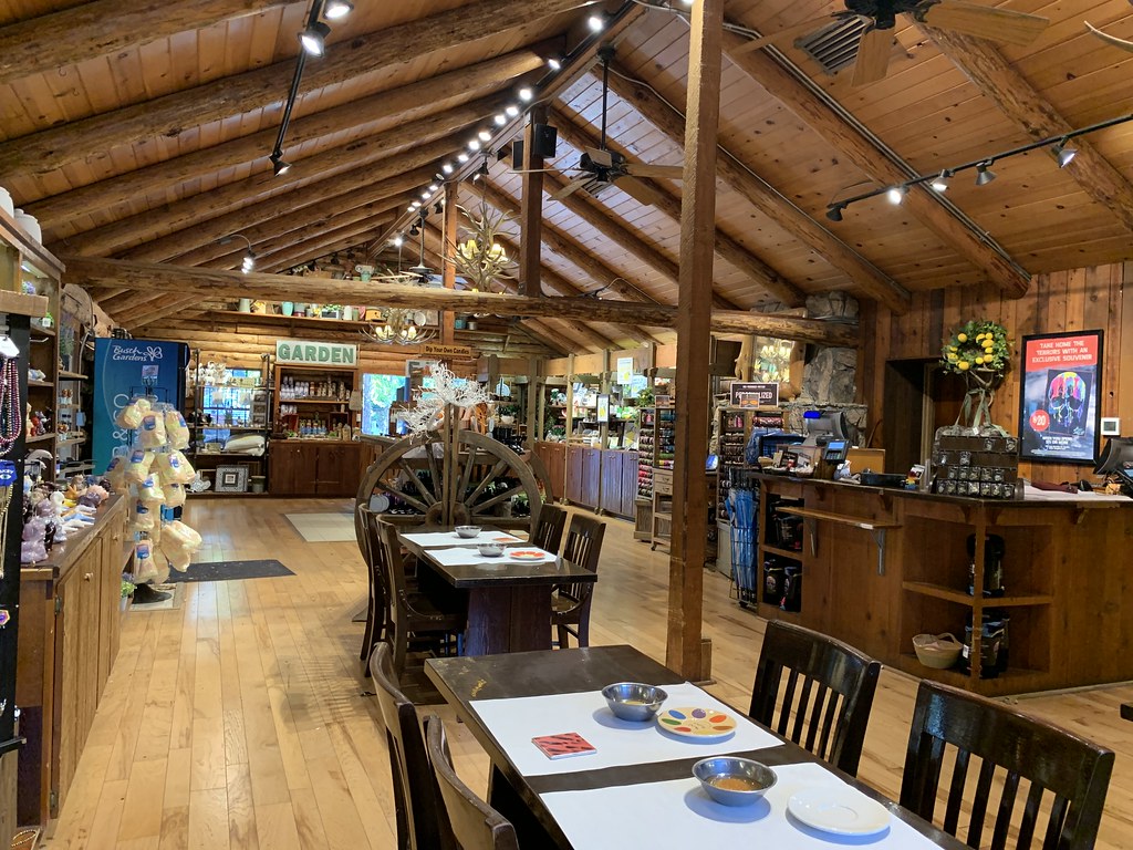 Caribou Pottery salesfloor Caribou Pottery New France haml… Flickr