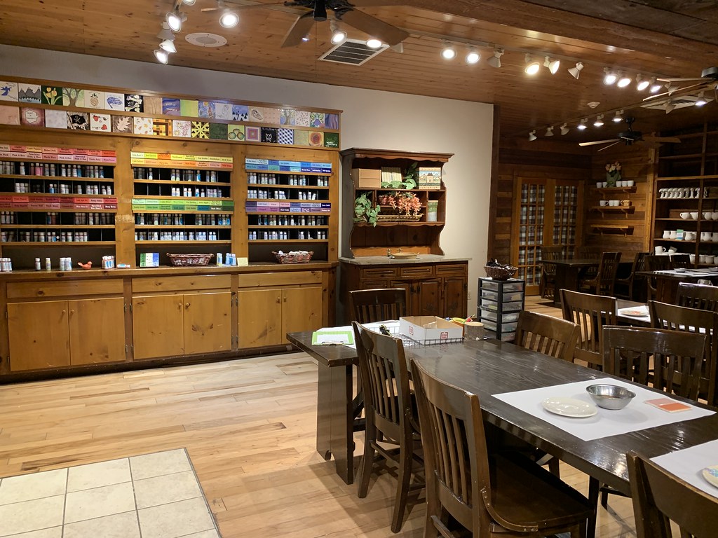 Caribou Pottery salesfloor Caribou Pottery New France haml… Flickr