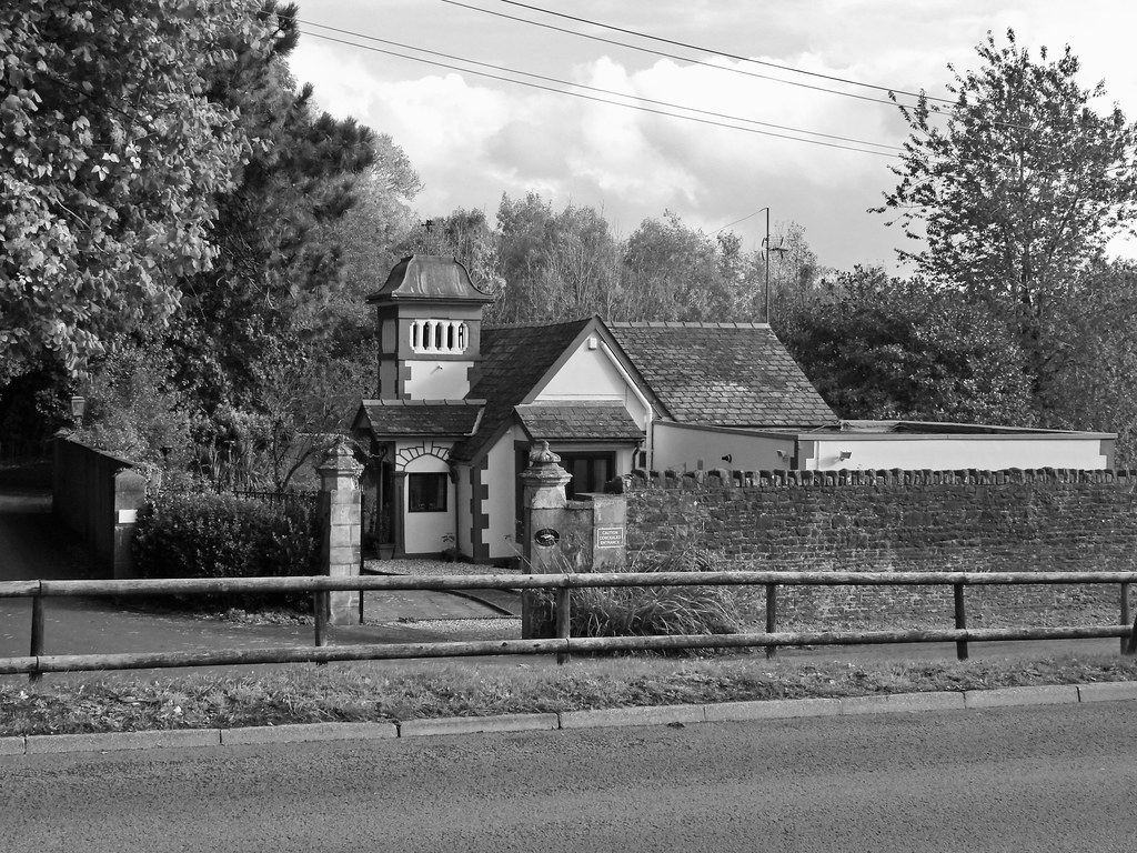 North Lodge, Llantarnam Abbey, Newport Road, Llantarnam, C… Flickr