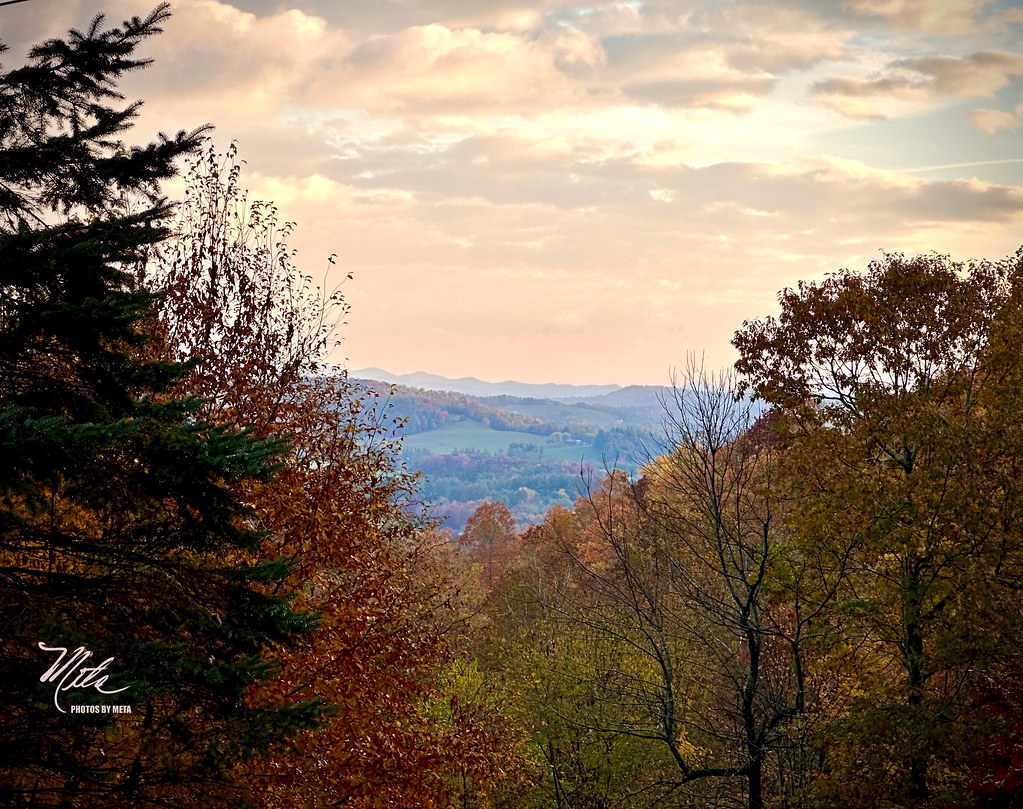 Fall Colors North Face Ranger Station Boone NC Meta Gatschenberger