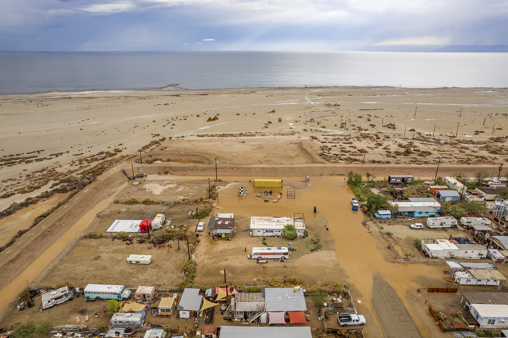 Bombay Beach flooding October 15, 2022 Ominous clouds, l… Flickr